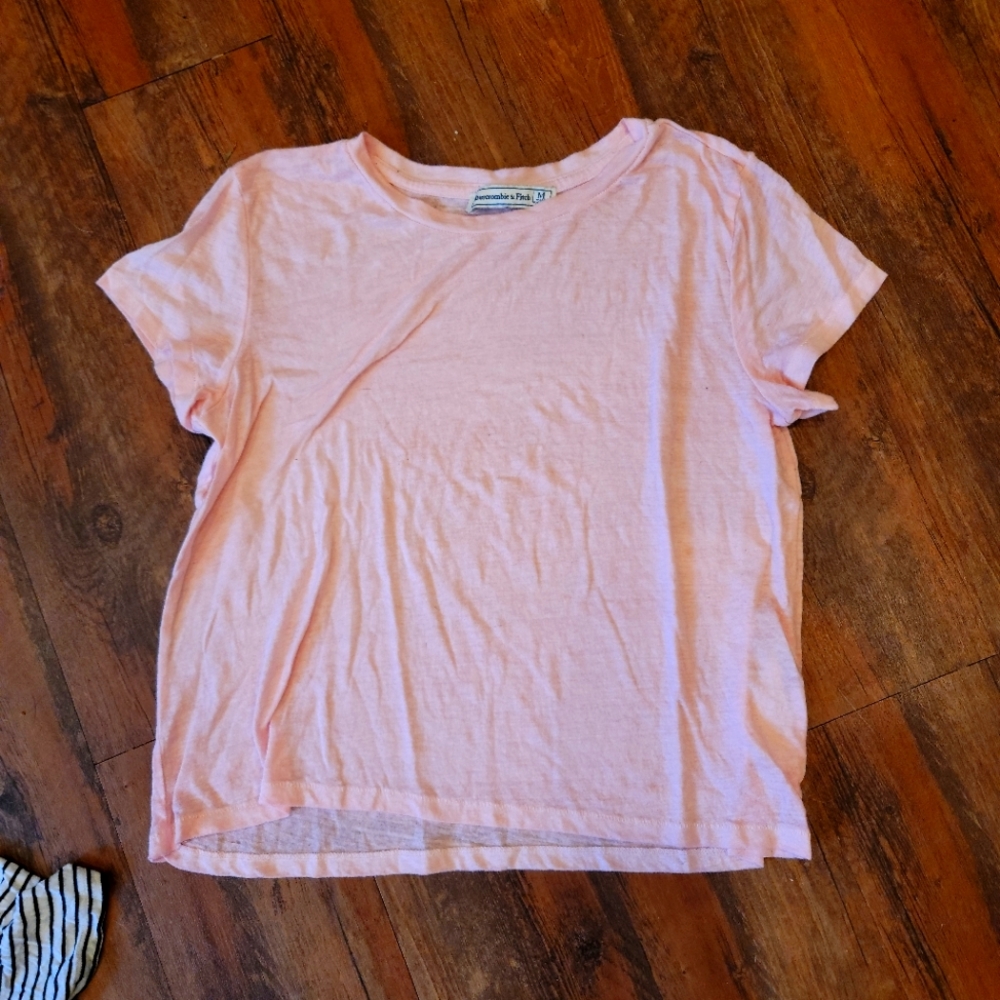 Abercrombie t-shirt